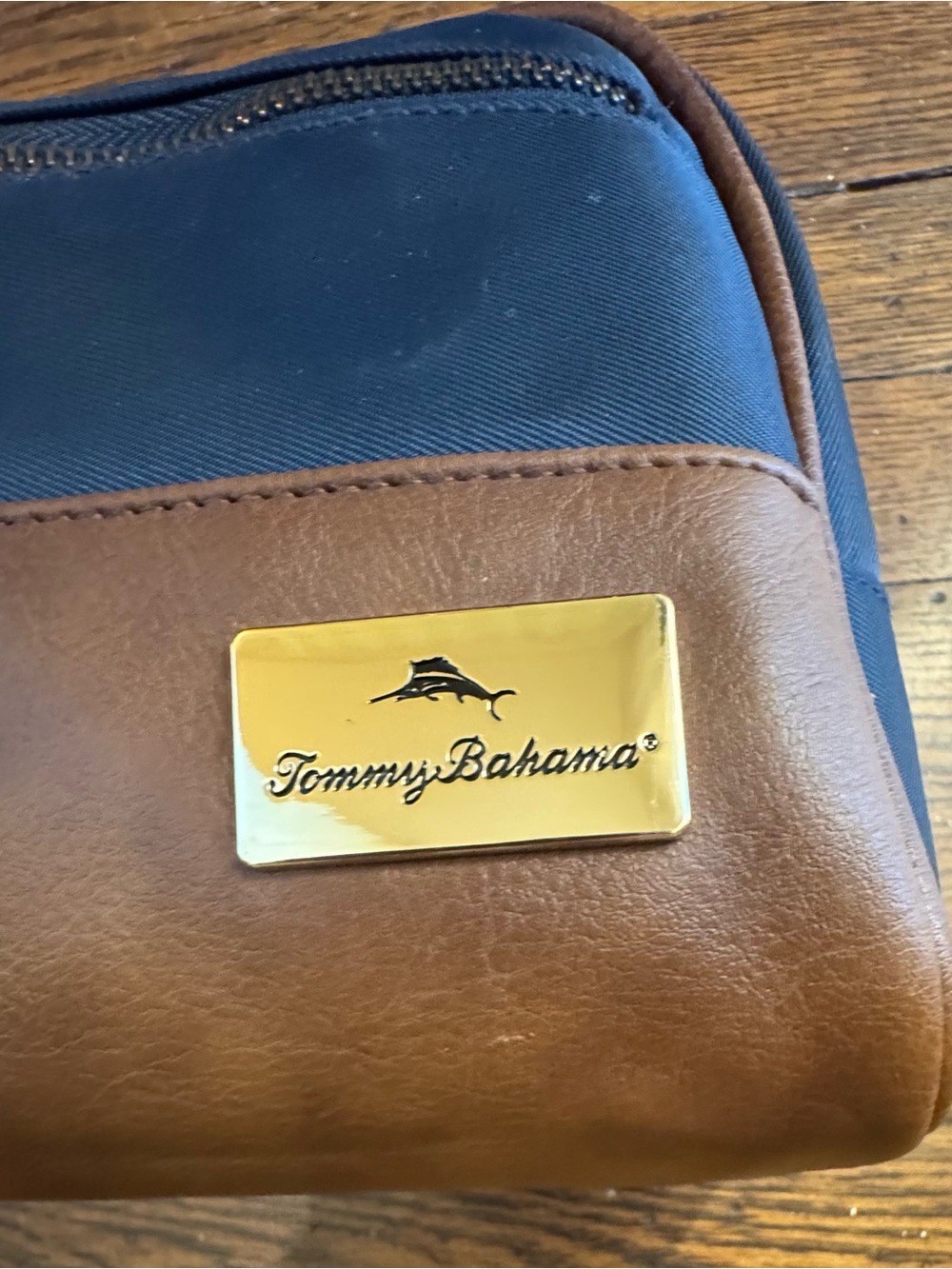 Tommy Bahama Men’s Toiletry Bag Travel Case Dopp Kit New with Tags - Picture 4 of 8